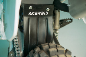 Acerbis Rear Shock Mud Flap - Honda CR125R/CR500R (1995-2001) / Honda CR80R/CR80RB Expert (1996-2002) / Honda XR250R/XR400R (1996-2004) / Honda CR85R/CR85RB Expert (2003-2007)