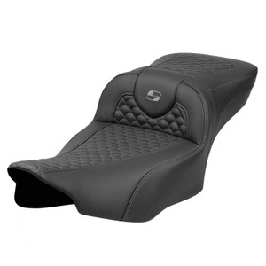 Saddlemen Road Sofa Dragon Scale Extended Reach Colored Stitch Seat - Harley-Davidson Road Glide/Street Glide/CVO Road Glide/CVO Street Glide (2023-2026)