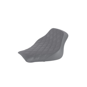 Saddlemen Renegade Lattice Stitch Solo Seat - Harley-Davidson Softail FLDE/FLHC/FLHCS/FLSL (2018-2026)