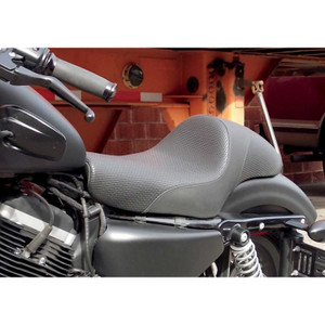 Saddlemen Americano Café Modern Seat - Harley-Davidson Sportster 3.3 Gal Tank/Forty-Eight (2004-2022)